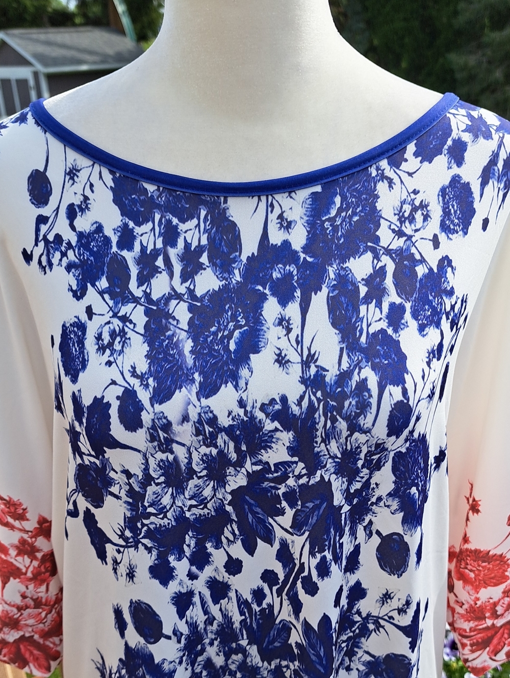 Boatneck Floral Tunic Top in White with Blue Print